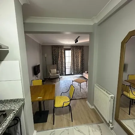 דירה Comfy Flat With Balcony In Esenler *